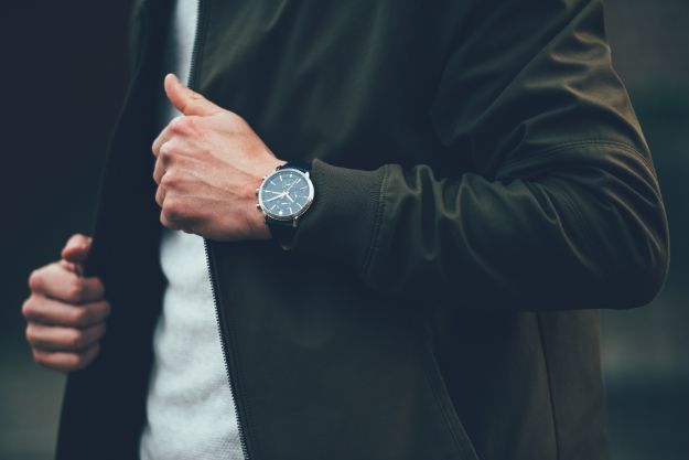 Check out Mens Watches: How to Match Your Watch to Your Outfit at https://howmendress.com/mens-watches-match-watch-outfit/
